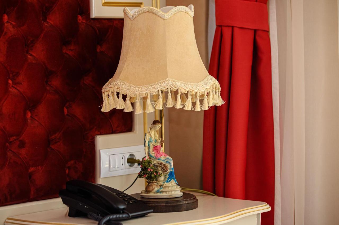 La Casa Cu Stuf Hotel Baldovinesti Buitenkant foto