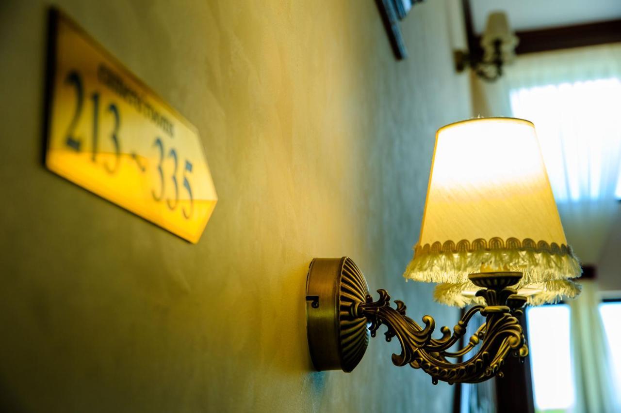 La Casa Cu Stuf Hotel Baldovinesti Buitenkant foto