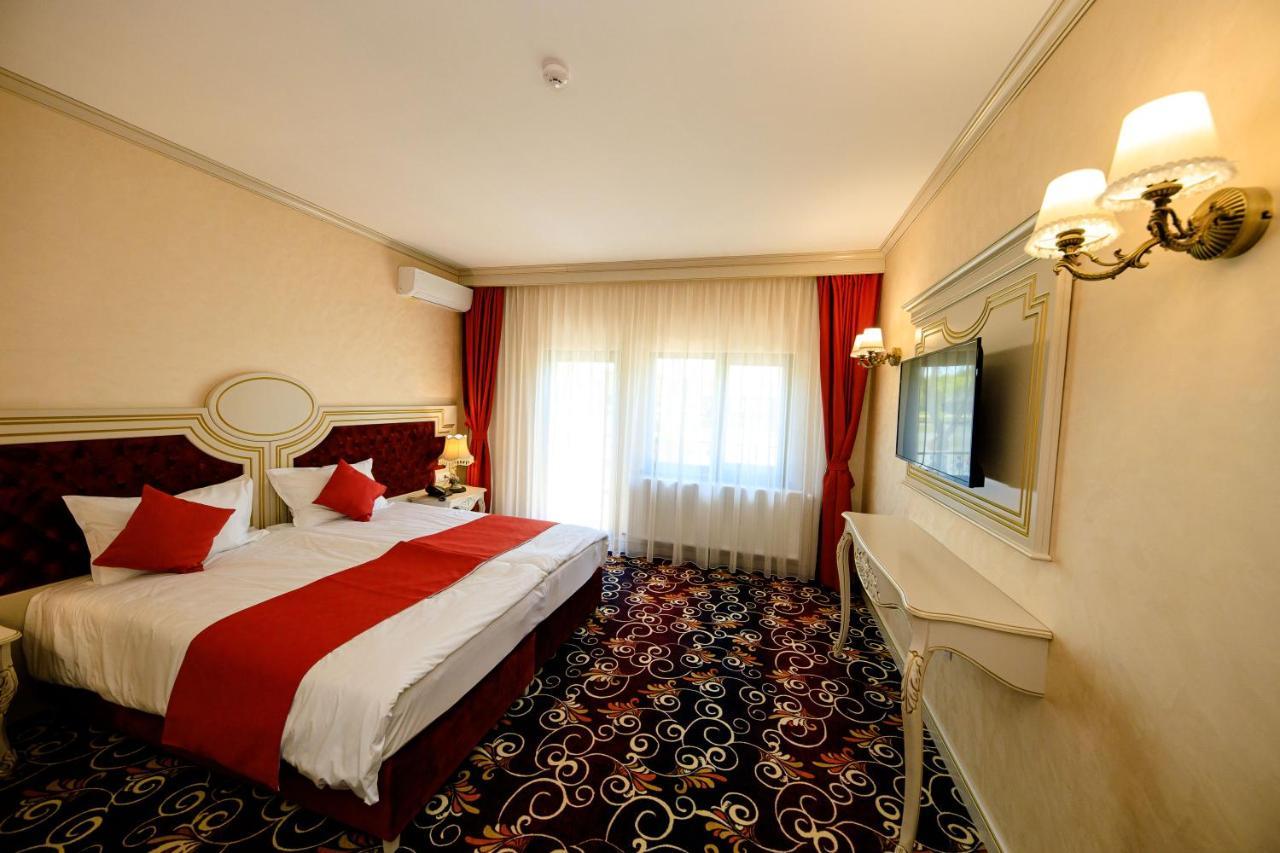 La Casa Cu Stuf Hotel Baldovinesti Buitenkant foto