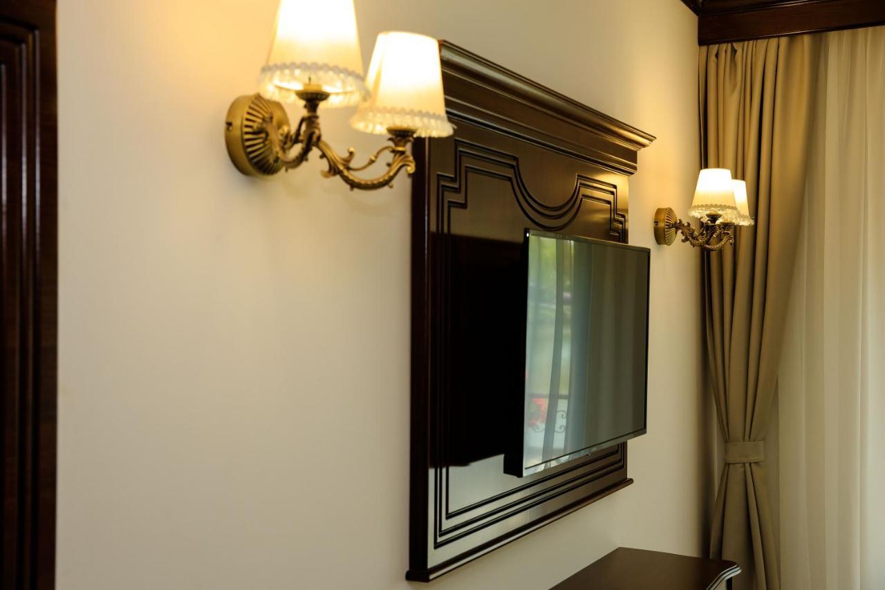 La Casa Cu Stuf Hotel Baldovinesti Buitenkant foto