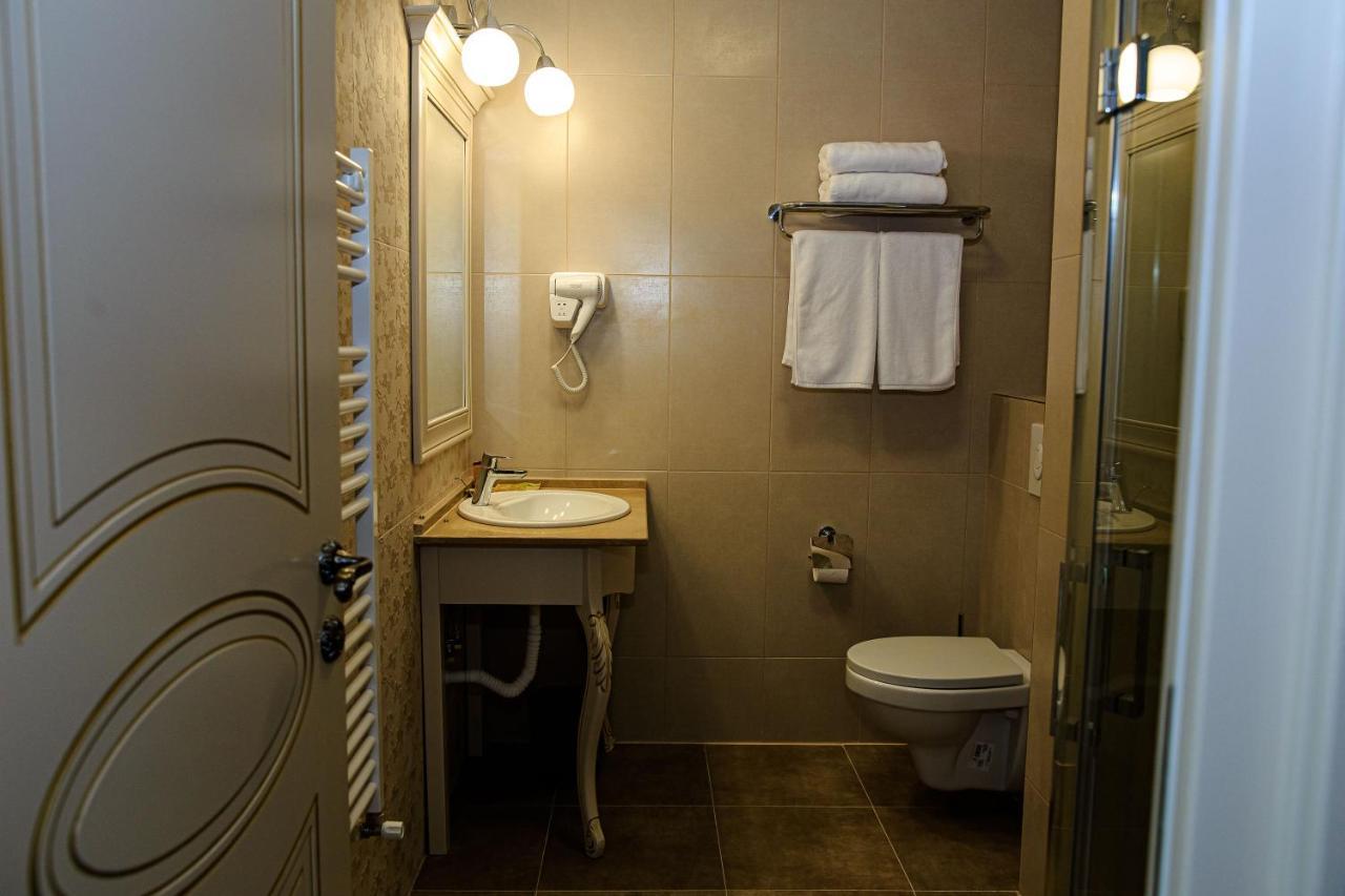 La Casa Cu Stuf Hotel Baldovinesti Buitenkant foto